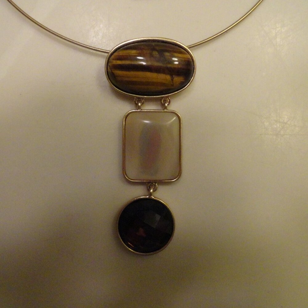 Lia Sophia Dynasty choker style necklace NEW 5" diameter, 3" pendant drop MOP